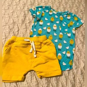 Little Bum Bums Toddler tshirt & shorts set in Chick Magnet - 3T